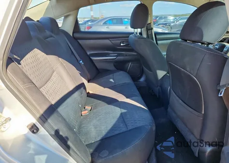 2016 Nissan Altima 2.5 z USA, uszkodzony, nr VIN 1N4AL3AP9GN317089